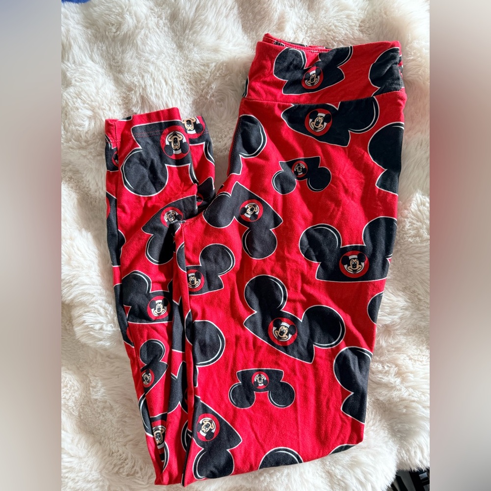 DISNEY PARKS Women’s  Mickey Mouse Leggings Red Black Disney Hat Ears Size M